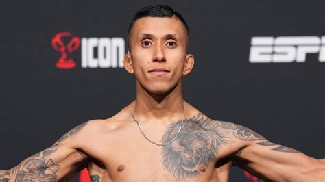 UFC: UFC fighter Jeff Molina comes out as bisexual。